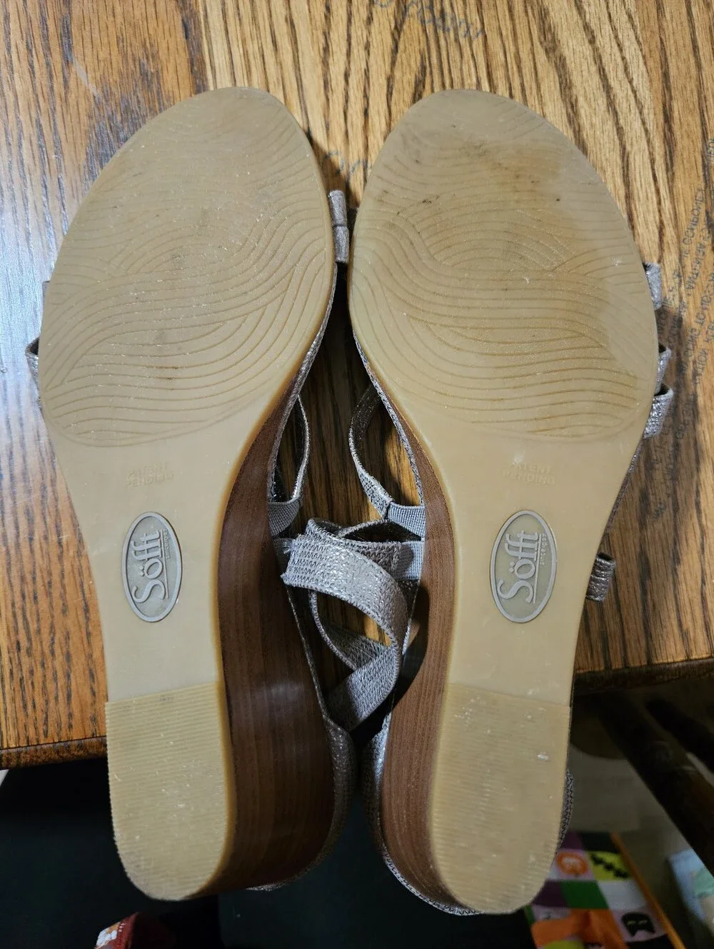 Sofft Metallic Silver Strappy Wedge Sandals Comfort Heel 9.5M